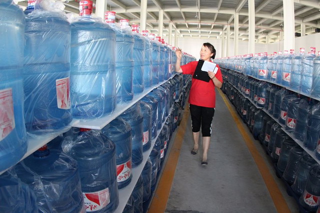 湘娃饮料成长沙地区唯一的“娃哈哈”桶装水生产基地 湘娃饮料成长沙地区唯一的“娃哈哈”桶装水生产基地