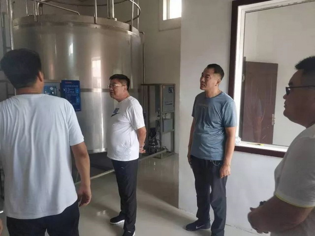 内蒙古五原县水利局局长带队检查益源水务供水站供水 内蒙古五原县水利局局长带队检查益源水务供水站供水