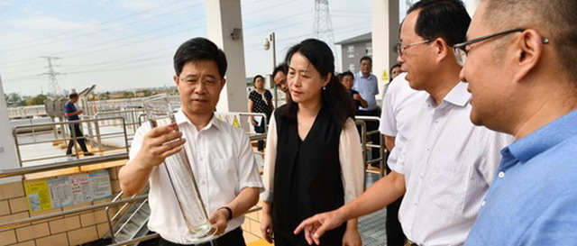 常州市政府督查组一行来到武进区滨湖污水处理厂督查