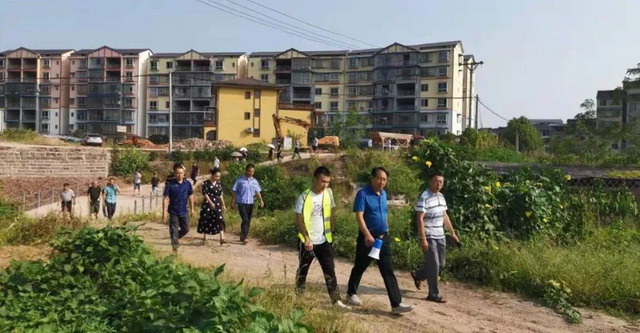 垫江县乡镇污水厂监管座谈会对MBR一体化设备现场观摩