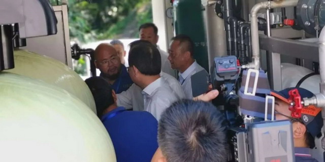 福建省政府组织在天健水务小白鹭农饮水项目现场考察 福建省政府组织在天健水务小白鹭农饮水项目现场考察