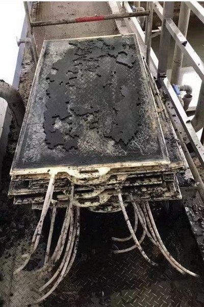 南岳生物制药公用工程车间完成膜生物反应池更换膜片 南岳生物制药公用工程车间完成膜生物反应池更换膜片