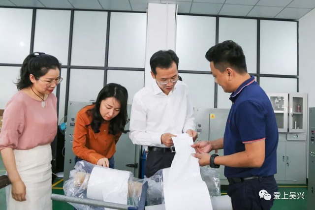 湖州市吴兴区陈江区长深入湖州森德生产车间专题调研 湖州市吴兴区陈江区长深入湖州森德生产车间专题调研