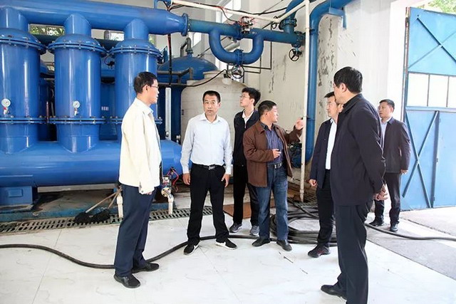 西山煤电总工程师调研镇城底矿矿井水厂改造项目工艺 西山煤电总工程师调研镇城底矿矿井水厂改造项目工艺