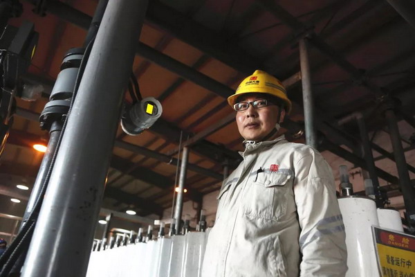 “大唐技术能手”克旗煤制天然气公用工程中心靳树彬 “大唐技术能手”克旗煤制天然气公用工程中心靳树彬