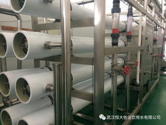 先进的设备超级品质恒大桶装饮用水正式入驻河北邢台 先进的设备超级品质恒大桶装饮用水正式入驻河北邢台