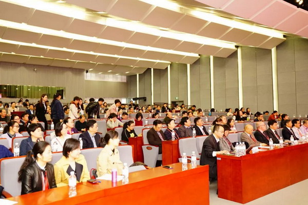 北大人民医院左力教授赴南京参加江苏省医师协会年会 北大人民医院左力教授赴南京参加江苏省医师协会年会