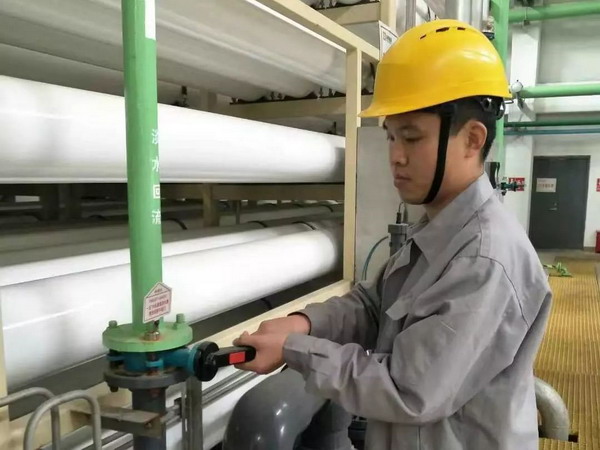 深能保定发电厂运行人员独立完成制水设备膜元件清洗 深能保定发电厂运行人员独立完成制水设备膜元件清洗