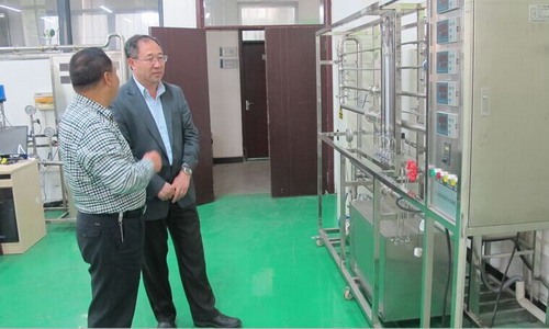 重庆理工“无机膜在工业废水中的应用”与美学者交流 重庆理工“无机膜在工业废水中的应用”与美学者交流