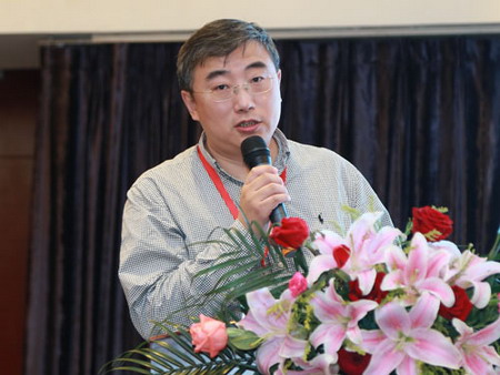 同济大学环境科学与工程学院吴志超教授在论坛发言 同济大学环境科学与工程学院吴志超教授在论坛发言
