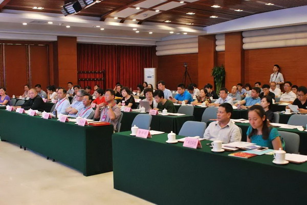 生态环境研究中心杨敏主讲第五期产业前沿技术大讲堂
