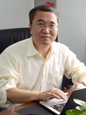 程寒松教授