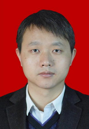 郑州大学化工与能源学院化学工程与工艺系主任、博士生导师王景涛教授 郑州大学化工与能源学院化学工程与工艺系主任、博士生导师王景涛教授