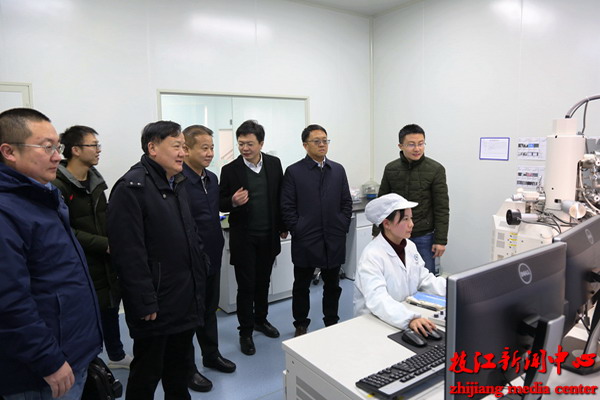 华中科技大学功能膜材料技术中心在湖北枝江签约落地 华中科技大学功能膜材料技术中心在湖北枝江签约落地
