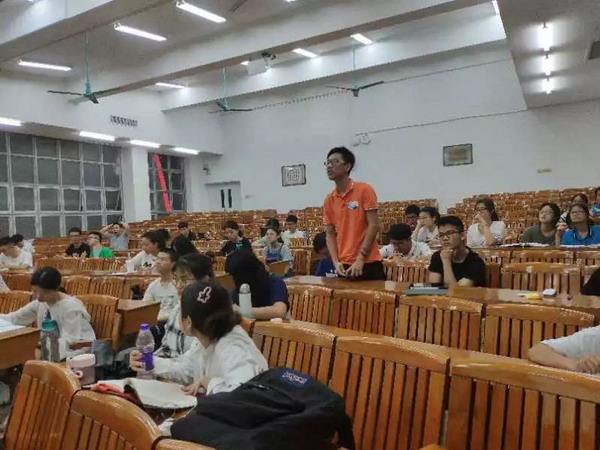 中山大学化工嘉年华杨皓程副教授应邀举办膜知识讲座