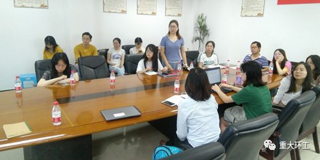 新加坡南洋理工佘乾洪博士应邀来到重庆大学学术交流