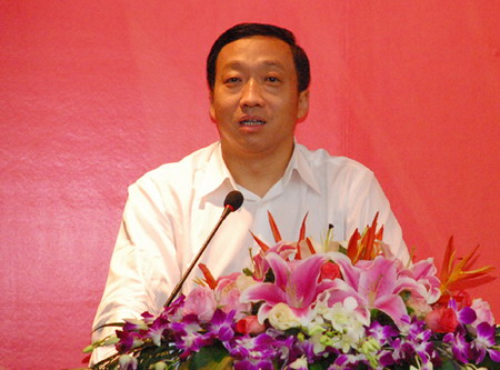 上海德汇集团有限公司董事长、党委书记薛加玉 上海德汇集团有限公司董事长、党委书记薛加玉