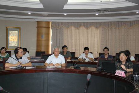 李琳梅所长向浙江工业大学海洋学院的师生做了“海水淡化技术与专利”的专题学术报告 李琳梅所长向浙江工业大学海洋学院的师生做了“海水淡化技术与专利”的专题学术报告