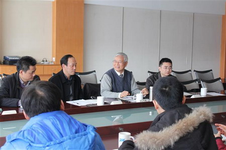 2015年1月21日,公司总裁尤健明与高从堦院士签署了共建膜材料技术联合研发中心合作协议 2015年1月21日,公司总裁尤健明与高从堦院士签署了共建膜材料技术联合研发中心合作协议