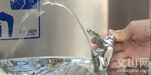 人性化设计立昇超滤膜直饮水装置现身云南文山市街头 人性化设计立昇超滤膜直饮水装置现身云南文山市街头