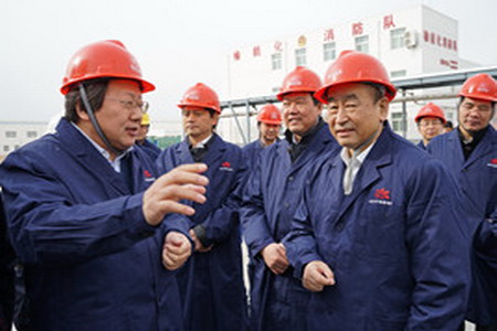 李寿生在延长中煤榆林能源化工有限公司了解废水治理情况 李寿生在延长中煤榆林能源化工有限公司了解废水治理情况
