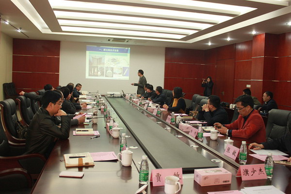 南京市科委赴江苏膜科技产业园调研邢卫红副校长陪同 南京市科委赴江苏膜科技产业园调研邢卫红副校长陪同