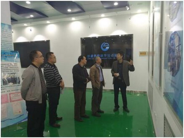 潘涔轩研究员和刘刚研究员到访甘肃膜科院交流膜应用 潘涔轩研究员和刘刚研究员到访甘肃膜科院交流膜应用