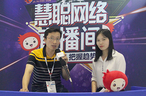 深圳加仑膜技术有限公司工程技术部经理黄俊锋先生接受采访 深圳加仑膜技术有限公司工程技术部经理黄俊锋先生接受采访