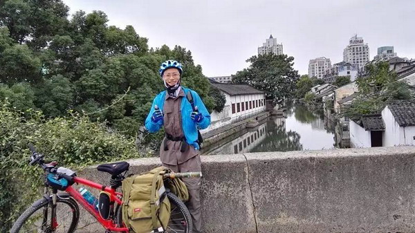 净住网络科技CEO、本味30度平台创始人、上海赵朴初研究会理事、万里素骑行发起人姜禹诚 净住网络科技CEO、本味30度平台创始人、上海赵朴初研究会理事、万里素骑行发起人姜禹诚