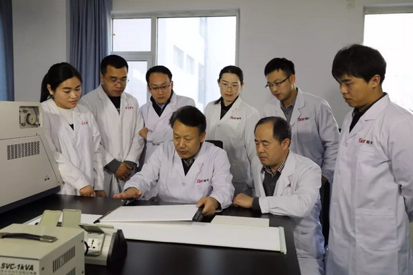 “高性能、低成本水处理用陶瓷膜材料关键技术研究及产业化”项目研发团队 “高性能、低成本水处理用陶瓷膜材料关键技术研究及产业化”项目研发团队