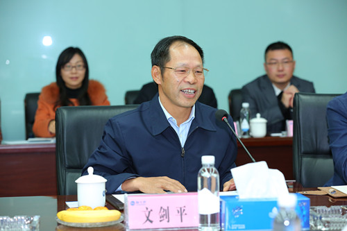 “十九大精神进企业”对话文剑平:碧水源开启新征程 “十九大精神进企业”对话文剑平:碧水源开启新征程