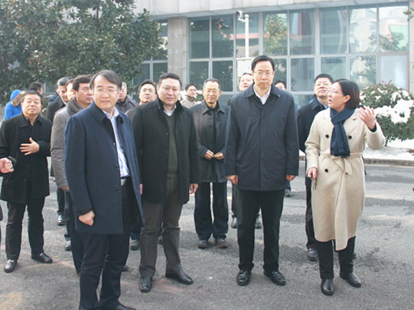 蓝绍敏市长赴江苏膜科技产业园调研邢卫红副校长陪同 蓝绍敏市长赴江苏膜科技产业园调研邢卫红副校长陪同