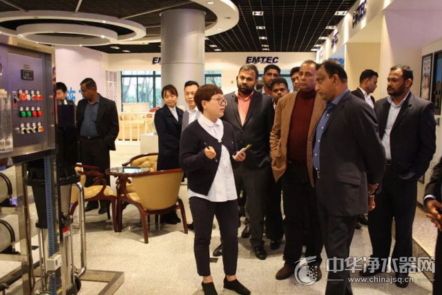 斯里兰卡国防部考察团一行清明时节在上海伊美特考察