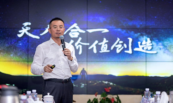 赵笠钧:追求“千亿之吻”需要博天人成为更好的自己 赵笠钧:追求“千亿之吻”需要博天人成为更好的自己