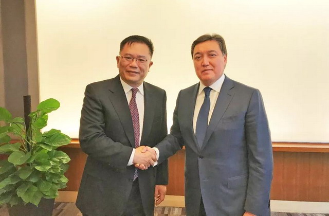 哈萨克斯坦第一副总理在北京会见中信环境技术董事长