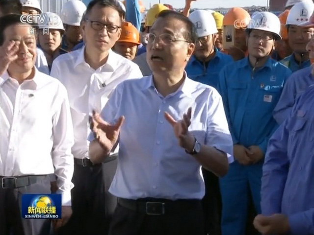 李克强总理在浙江石化舟山基地考察杭水中心海淡工程