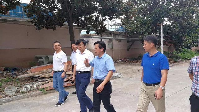 范益群院长带领沈旋教授一行走访张家港金陵纺织调研 范益群院长带领沈旋教授一行走访张家港金陵纺织调研