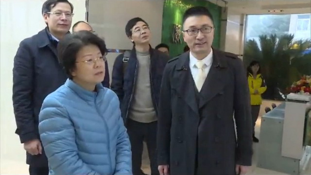 镇海区委书记林雅莲深入宁波灏钻开展“三服务”活动 镇海区委书记林雅莲深入宁波灏钻开展“三服务”活动