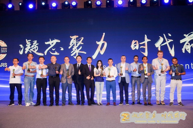 出席上海国际水展宾朋为时代沃顿20周年荣耀时刻喝彩 出席上海国际水展宾朋为时代沃顿20周年荣耀时刻喝彩