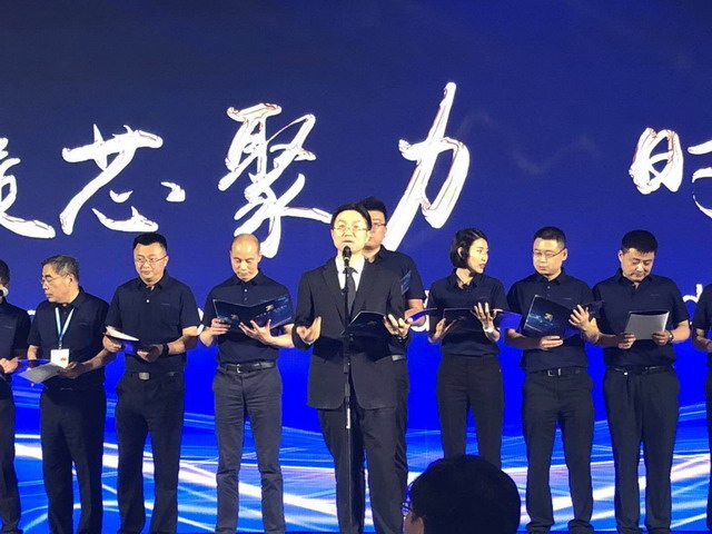 出席上海国际水展宾朋为时代沃顿20周年荣耀时刻喝彩 出席上海国际水展宾朋为时代沃顿20周年荣耀时刻喝彩