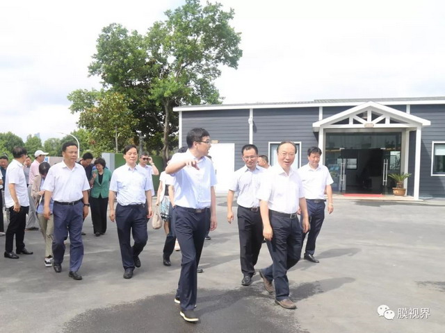 市政协主席一行视察凯米膜玄武湖湖滨水质净化站项目 市政协主席一行视察凯米膜玄武湖湖滨水质净化站项目
