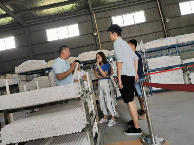 清华大学社会实践支队前往南京艾宇琦了解陶瓷膜生产 清华大学社会实践支队前往南京艾宇琦了解陶瓷膜生产