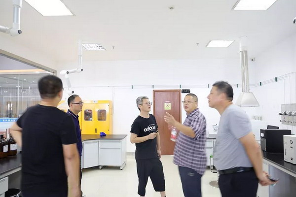 浙江工业大学沈江南教授来到宜兴国际环保城参观交流 浙江工业大学沈江南教授来到宜兴国际环保城参观交流