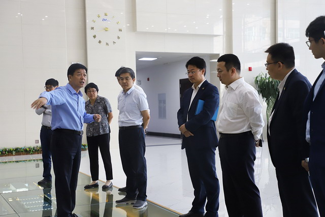 东岳集团迎来亿华通董事长一行参访签订战略合作协议 东岳集团迎来亿华通董事长一行参访签订战略合作协议