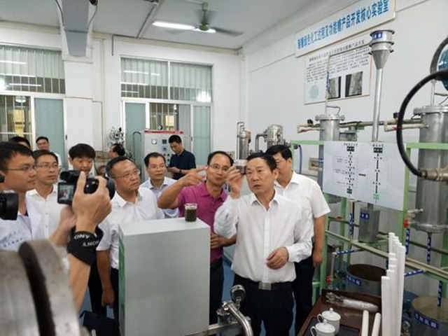 科技部副部长徐南平院士一行在广西调研绿色制糖工程 科技部副部长徐南平院士一行在广西调研绿色制糖工程