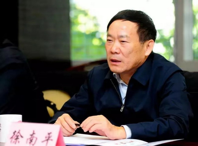徐南平副部长赴清华环境学院调研污水资源化科技创新 徐南平副部长赴清华环境学院调研污水资源化科技创新