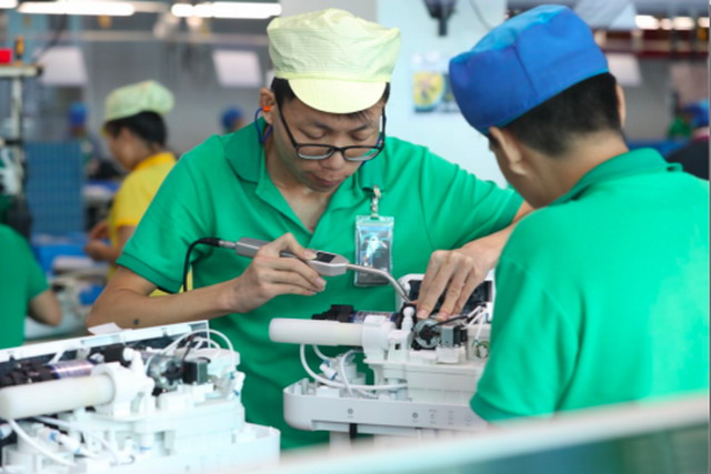 深圳安吉尔为第3000万台净水器下线举办一场见证仪式 深圳安吉尔为第3000万台净水器下线举办一场见证仪式