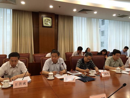 国家发改委张勇副主任就节能减排及节能环保产业发展主持召开座谈会 国家发改委张勇副主任就节能减排及节能环保产业发展主持召开座谈会